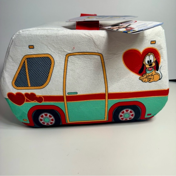 NWT. Disney Pluto Plush Vet Set is an 11-piece play set. Disney Junior - Picture 2 of 16